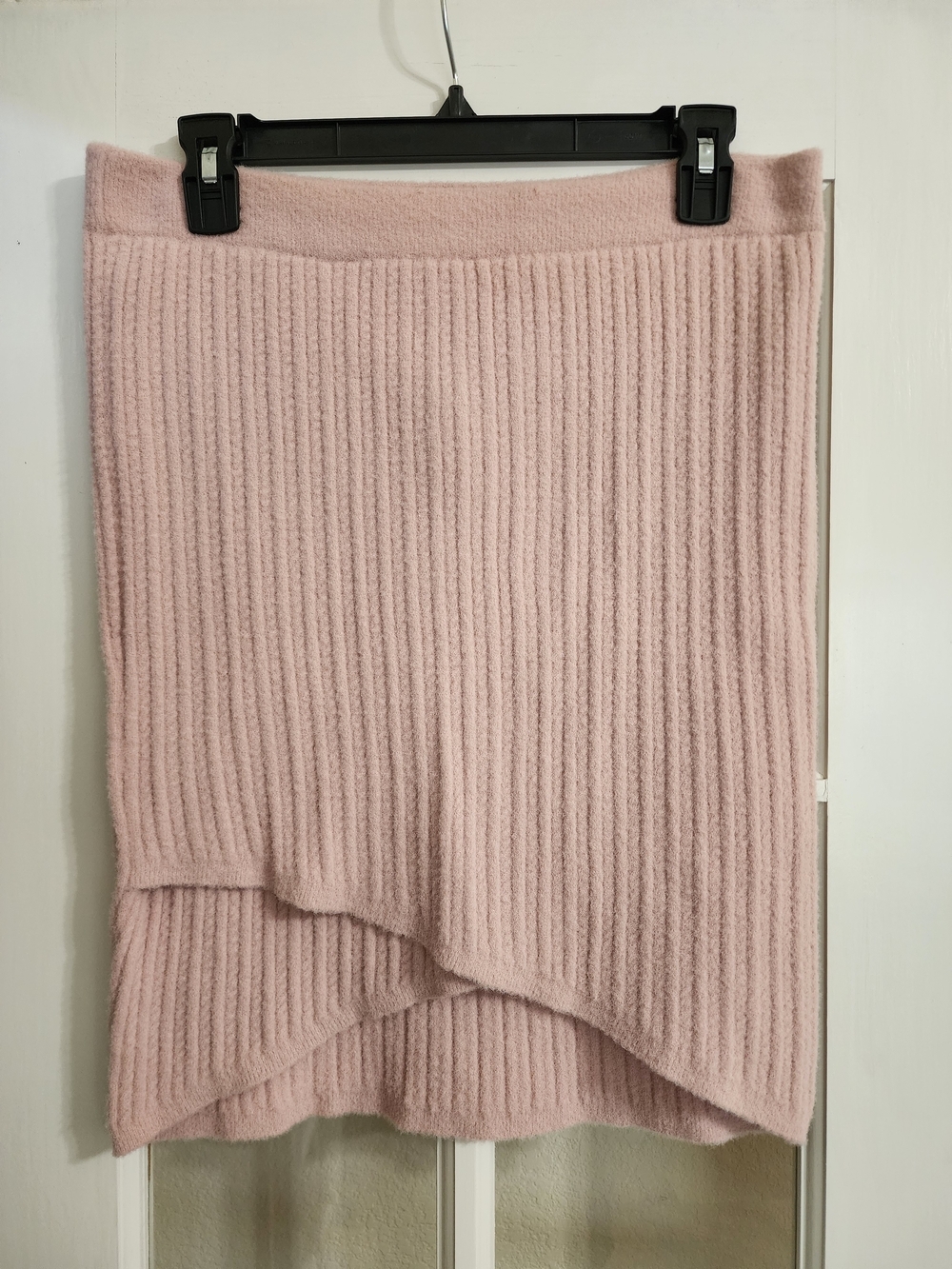 NWT Express Blush Pink Fuzzy Ribbed Faux Wrap Sweater Skirt L